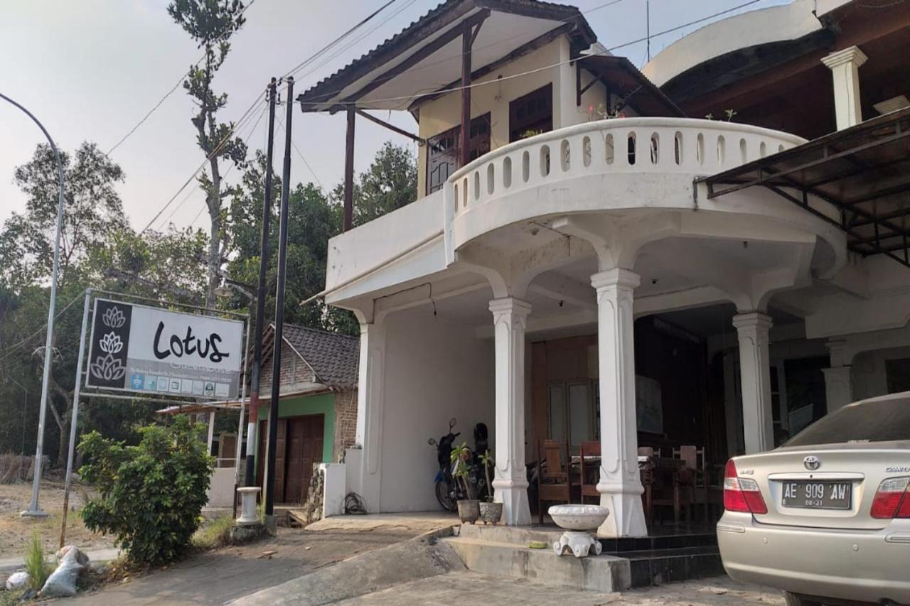 Oyo 1782 Lotus Residence Magelang Ngoại thất bức ảnh